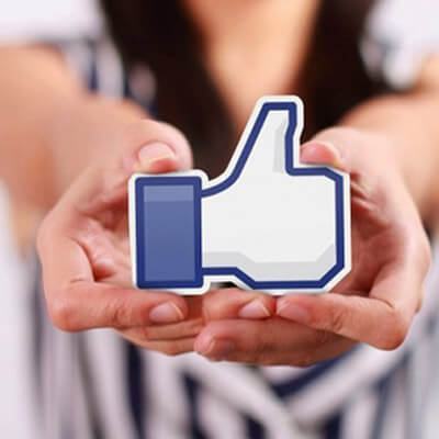 Vợ cứ dán mắt vào Facebook 3