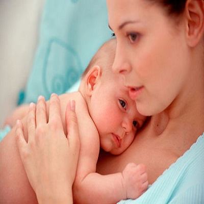 Vô vàn lợi ích cho bé từ cái ôm đầu tiên của mẹ 6