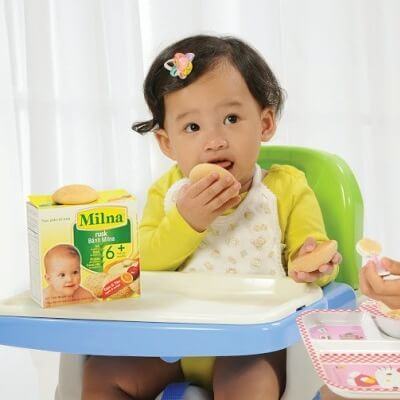 Mỗi bữa ăn của bé là một ngày vui 13