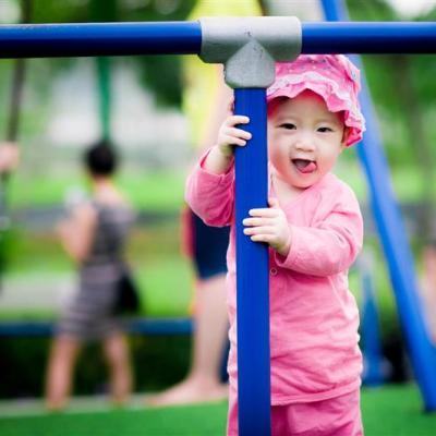 5 điều mẹ cần lưu ý khi trẻ vui chơi nơi công cộng 3