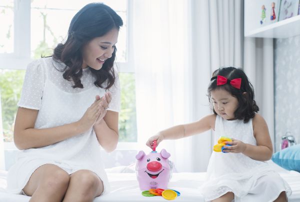 3-sai-lam-nghiem-trong-khi-chon-do-choi-cho-tre-me-can-biet-1.png chơi cùng con