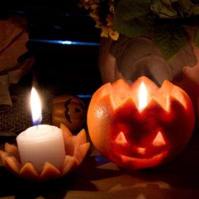 Làm đèn lồng Halloween từ quả cam cho con 13