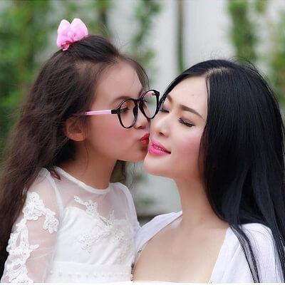 Loạt ảnh tình cảm của mẹ và con tham gia cuộc thi ‘Siêu mẫu nhí" 2015 9