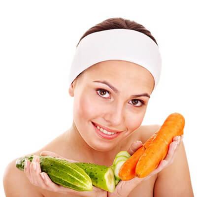 Làm trắng, tẩy tàn nhang thâm nám trên da bằng cà rốt 3