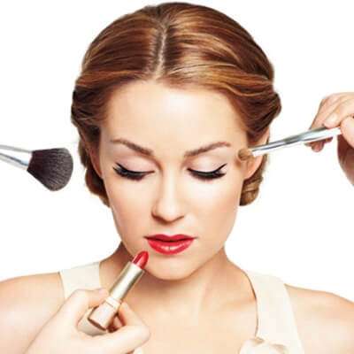 Những mẹo trang điểm mùa đông giúp bạn trẻ hơn 10 tuổi 12