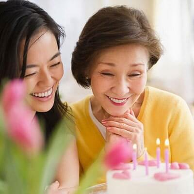 Ngày 8/3, nhớ tặng hoa mẹ chồng… 5