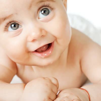 Chăm mắt bé sơ sinh như thế nào? 3
