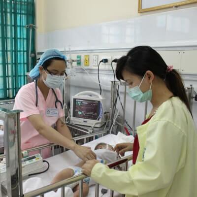 Liên tiếp nhiều trẻ hóc dị vật nguy hiểm 5