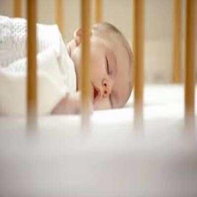 Vì sao trẻ nhỏ cứ thích nằm sấp khi ngủ? 5