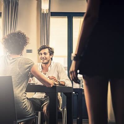 Làm vợ một đức lang quân “vượt trội”, xem ra chẳng dễ chút nào! 3