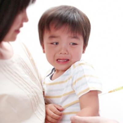Tiêm phòng gặp phản ứng phụ phải làm sao? 3