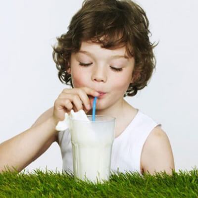 Sữa làm được gì cho bé? 3
