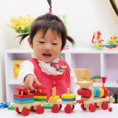 Bạn thắc mắc: "Ồ, con tự chơi thì có gì mà phải dạy nhỉ?" 3