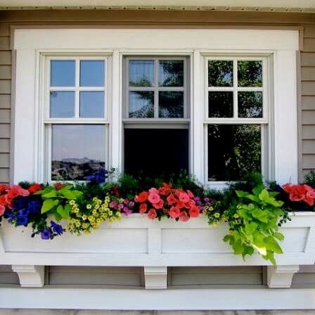 Bí kíp tạo vườn hoa xinh ở ban công 8