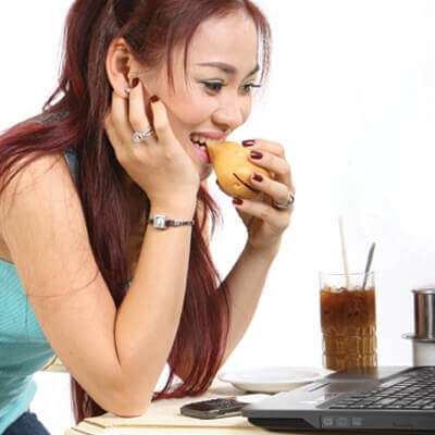 Làm gì khi chồng vắng nhà? 7