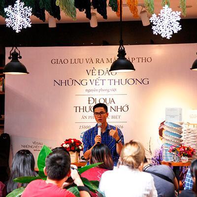 Nhà thơ Nguyễn Phong Việt: “Tôi vẫn đang tự tin vào cảm hứng của bản thân” 5