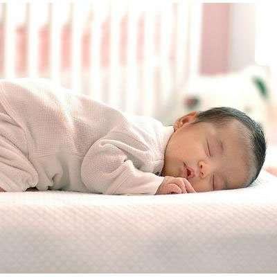 Những sai lầm khi chăm sóc trẻ sơ sinh 4