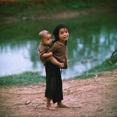 Việt Nam thời chiến qua hình ảnh trẻ em 8