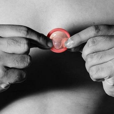 Làm thế nào nếu chẳng may bao cao su "đi lạc"? 4