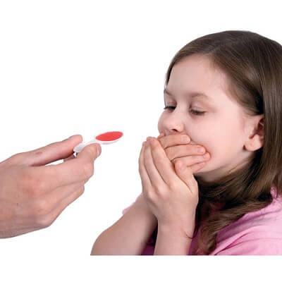 Làm gì khi trẻ sợ uống thuốc? 2
