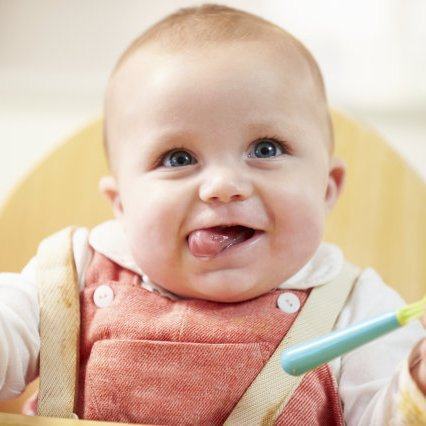 Mẹ khéo tay nấu cháo thịt bò súp lơ cho con "tăng cân vù vù" 4