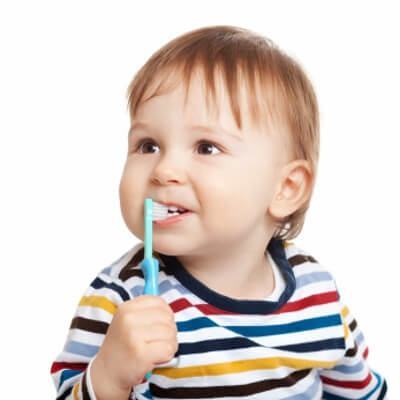 Điểm mặt “thủ phạm” khiến bé hôi miệng 6