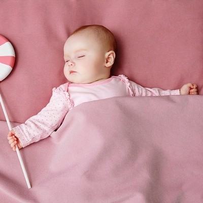 Tất cả trẻ em đều cần đi ngủ trước 9 giờ tối, và đây là lí do 4