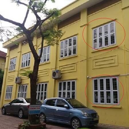 Bé rơi từ tầng 2, cả 4 cô giáo đều không hay biết 6