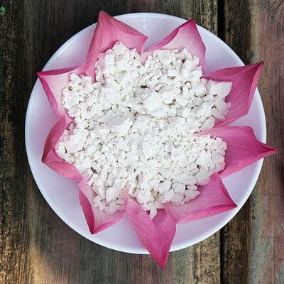 Chữa rôm sảy, nóng sốt và giải nhiệt cho bé ngày hè bằng bột sắn dây 3
