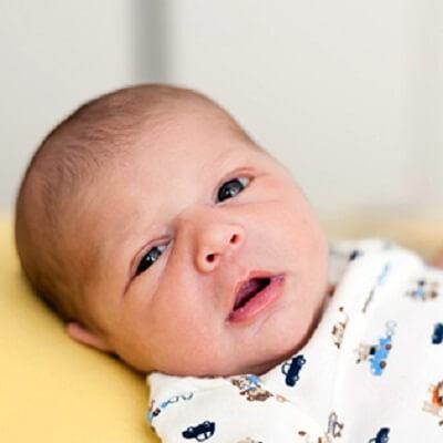 Cách chăm sóc trẻ sơ sinh dưới 1 tháng tuổi cực chuẩn 5