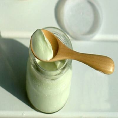Cuối tuần chiêu đãi cả nhà sữa chua matcha ngọt mát lạ miệng 3