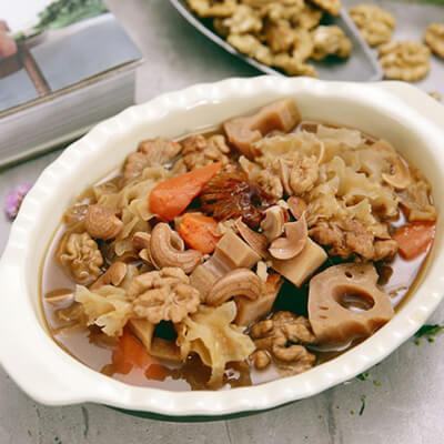 Canh củ sen hạt điều ngọt mát ngon miệng cho người đang ăn kiêng 11