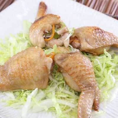 Lạ miệng món cánh gà nhồi rau củ chiên giòn 18