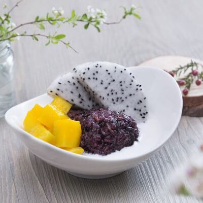 Chè xoài nếp cẩm cốt dừa thơm ngọt, béo ngậy 13