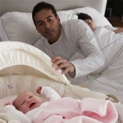 Chia sẻ thú vị và dễ thương của ông bố trẻ thức đêm chăm con giúp vợ 3