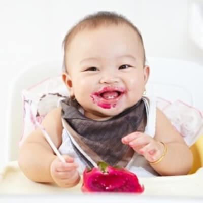 Bác sĩ khuyến cáo: Nên tập cho trẻ ăn từ 4 tháng tuổi 4