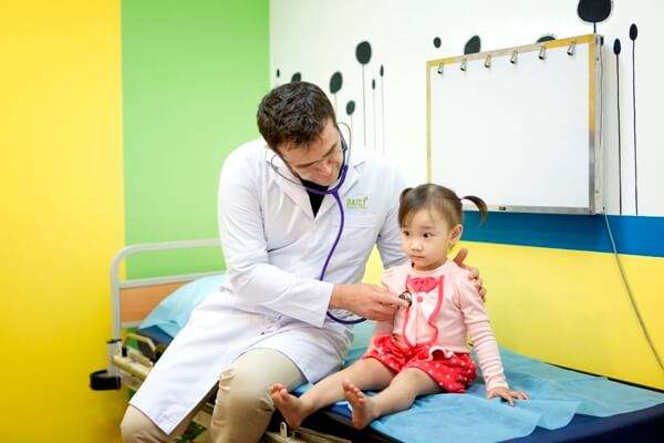 Cơ hội tư vấn khám bệnh cùng bác sỹ Nhi danh tiếng châu Âu 35 co-hoi-tu-van-kham-benh-cung-bac-sy-chuyen-khoa-nhi-danh-tieng-tu-chau-au