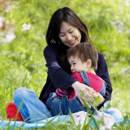Bà nội ghét cháu trai vì "giống mẹ khó ba đời" 4