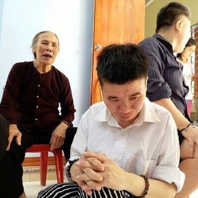 Cuộc sống hiện tại của người mẹ già từng muốn chết cùng 6 con tâm thần 7