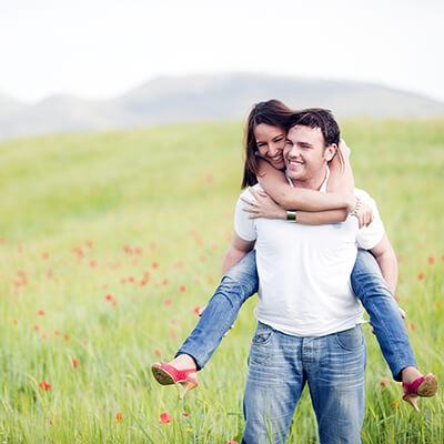 Đàn ông yêu thương vợ sẽ luôn làm 10 điều này 12