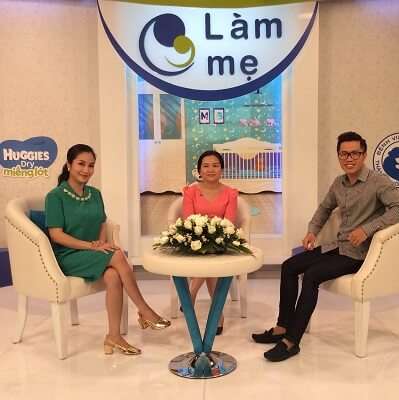 Chăm sóc và nuôi dưỡng bé trai - chương trình truyền hình làm mẹ 14