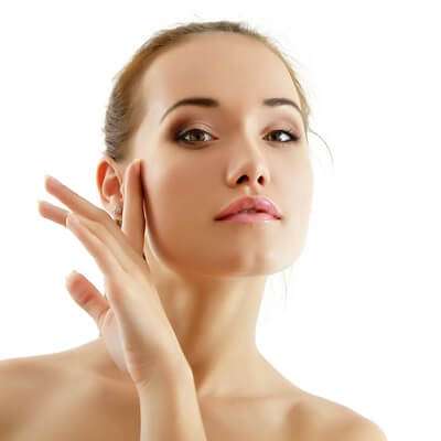 9 công dụng làm đẹp kì diệu của vaseline 5