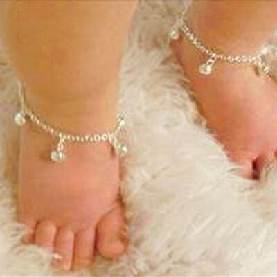 Lợi ích từ việc đeo vòng bạc cho con và những điều cần lưu ý 14