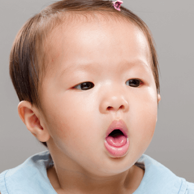 Bé mới 4 tháng tuổi đã bị viêm phổi là do đâu? 3