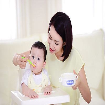 Tập cho trẻ ăn ít mặn mẹ nào cũng nên áp dụng 4