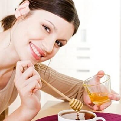 Bất ngờ vì những công dụng làm đẹp an toàn cho mẹ sau sinh ít biết từ mật ong 3
