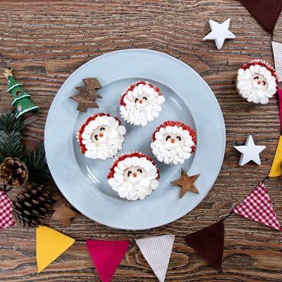 Bánh cupcake hình ông già Noel ngộ nghĩnh 17