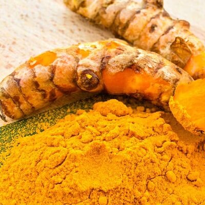 Bỏ túi 4 công thức làm mặt nạ chăm sóc da an toàn từ bột nghệ 5