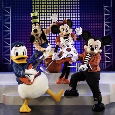 Chú chuột Mickey hứa hẹn bùng nổ trong show Mickey Live 5