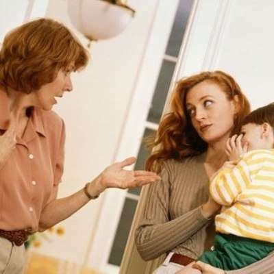 Tổ ấm xào xáo vì... chăm con 3